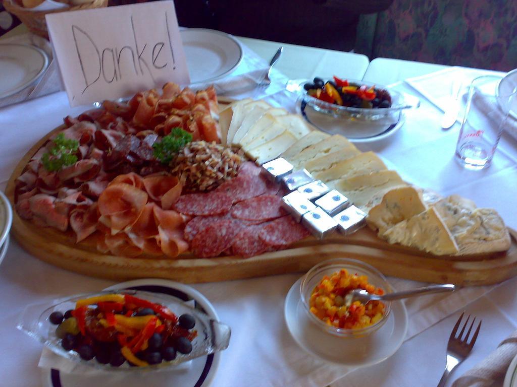 Gasthaus St. Valentin Chiusa Dış mekan fotoğraf